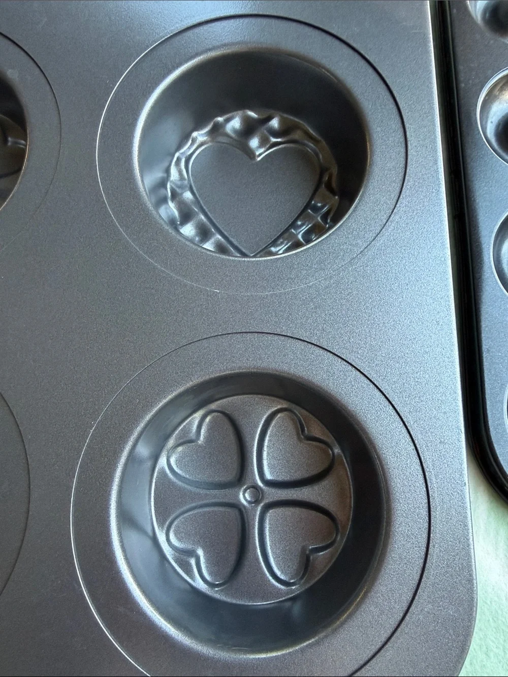 Wilton Black Heart & Donut Mini Baking Pan Set